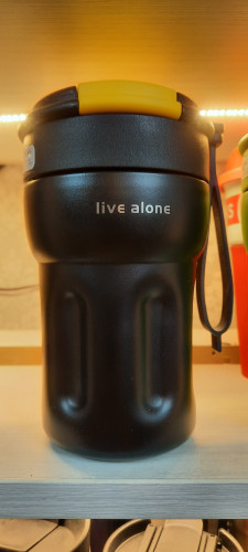 تراول ماگ استیل نی دار با قابلیت حفظ حرارت و برودت در رنگ های سبز و مشکی