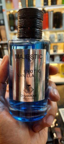 شیشه ادکلن مجستیک با طراحی شیک و بستهبندی لوکس و قابل تمدید