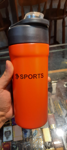 ماگ ورزشی استیل نی دار و آسان نوش مخصوص باشگاه و فعالیت های بدنی