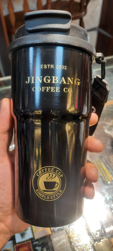 تراول ماگ جینگ بنگ در رنگ های متنوع با بدنه مقاوم و عایق حرارتی عالی